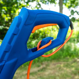 Comfort and easy to use with ergonomic handle.